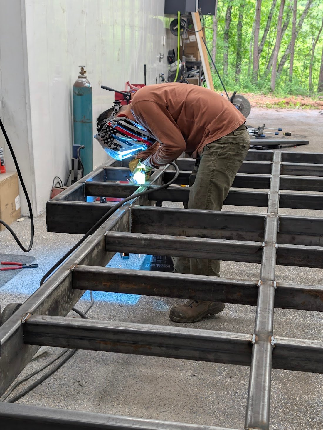 PXL_20250527_194733088.RAW-01.COVER_